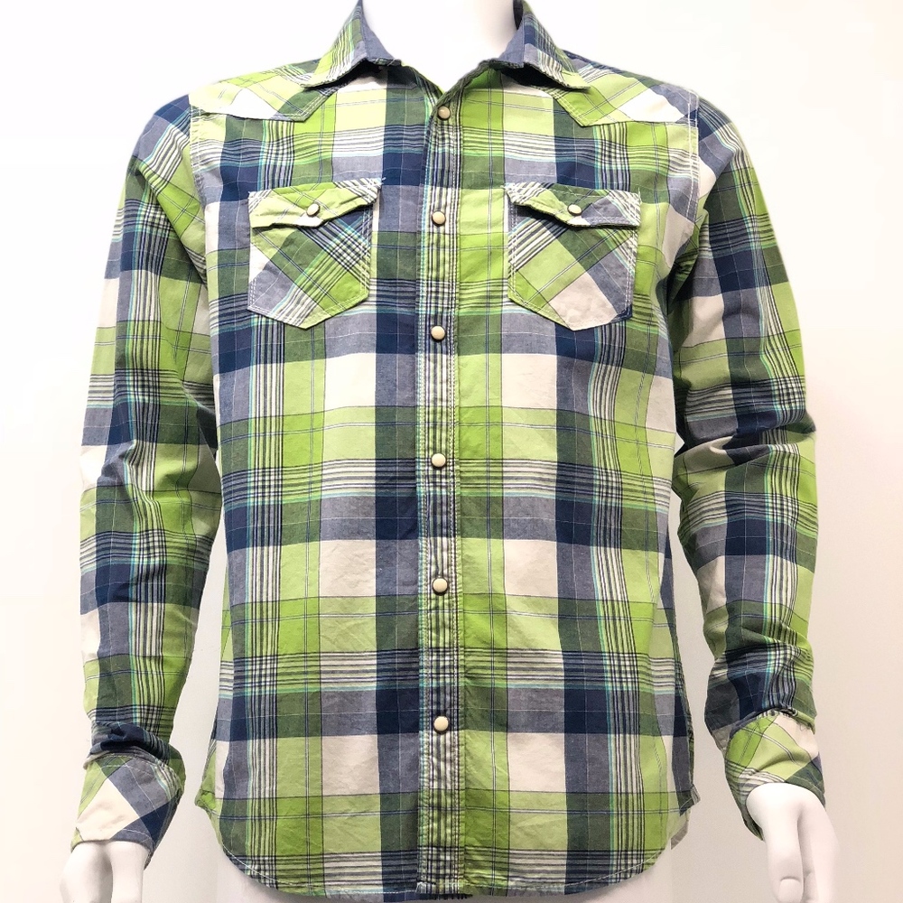 Aeropostale Long Sleeve Button Down Dress Shirt